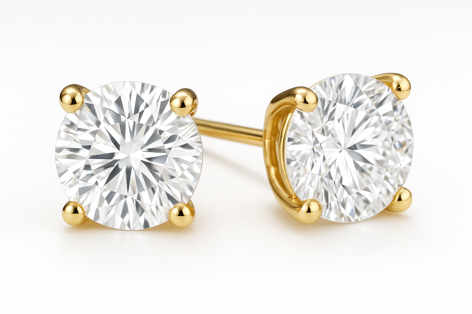 Yellow Gold Earrings with Whiter Diamonds